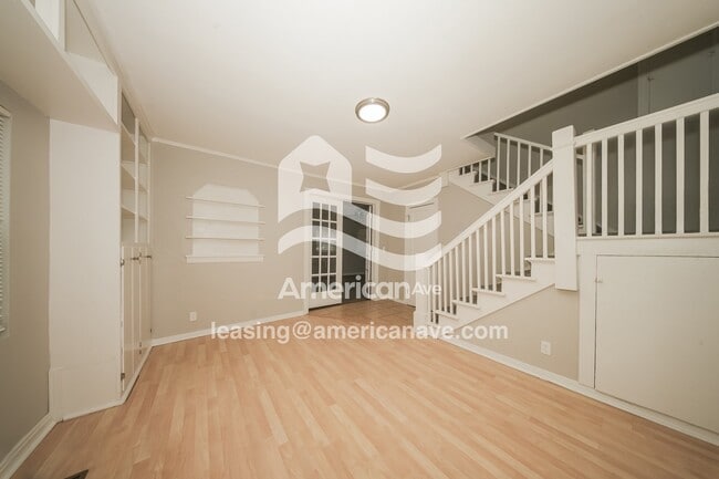 3119 Pioneer Ave