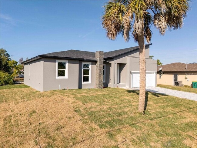 Photo - 15 Ramblewood St