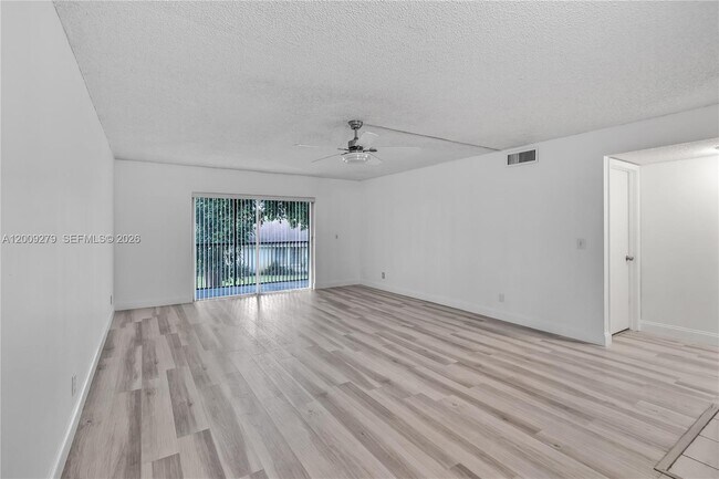 Photo - 8513 Old Country Manor Unit 415