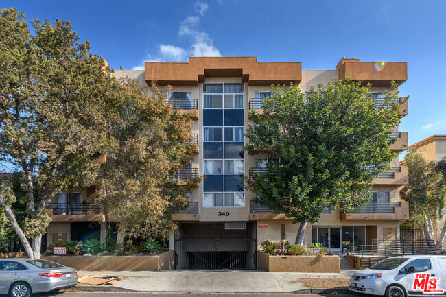 Building Photo - 340 Hayworth Ave Unit 406 Rental