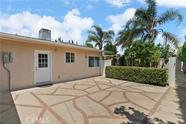 Building Photo - 6502 Matilija Ave Rental