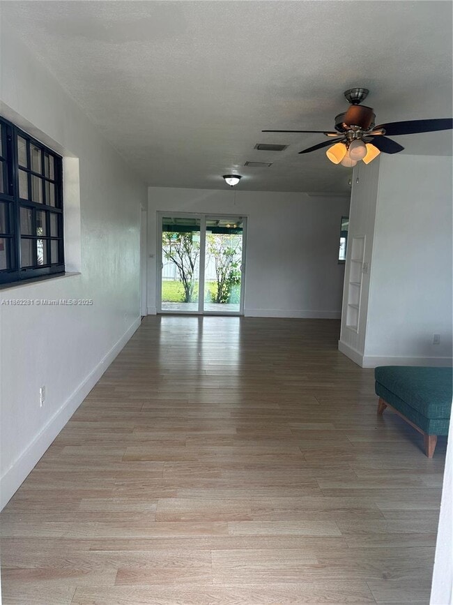 Building Photo - 12455 SW 187th St Rental