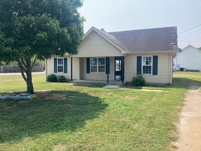 Building Photo - LaVergne/Smyrna 3BR/2BA