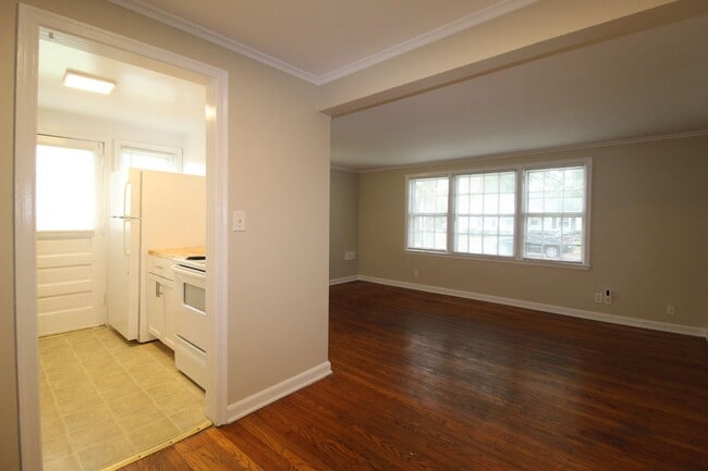 Photo - October 2025 FREE On This One Bedroom Dupl...