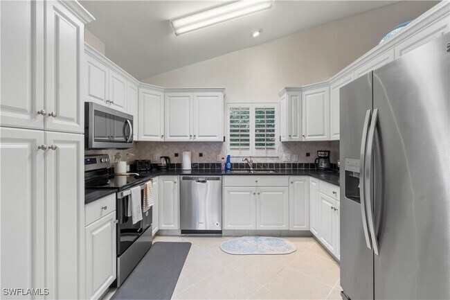 348 Carinosa Ct