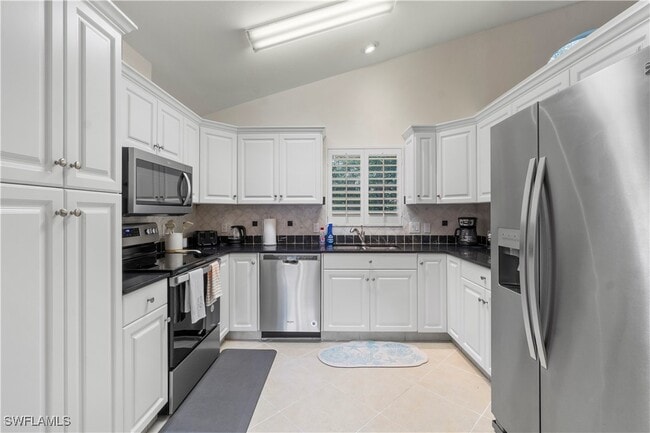 Photo - 348 Carinosa Ct