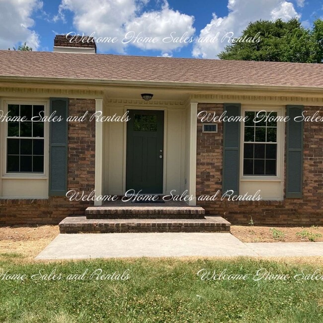 Building Photo - 511 E Parkview Dr