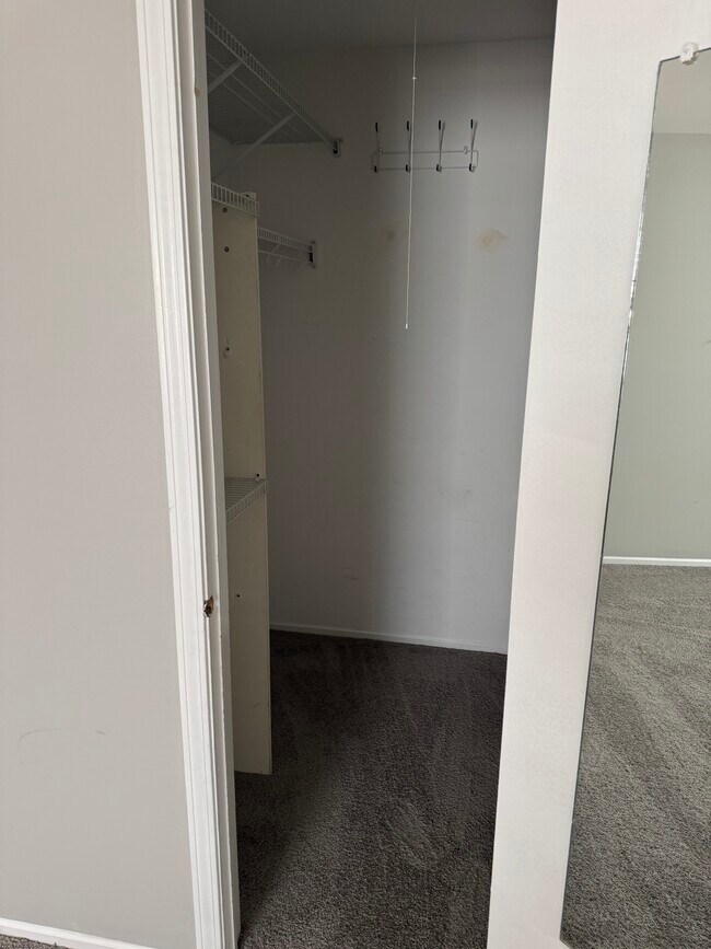 Photo - 746 Candleridge Ct Unit B1