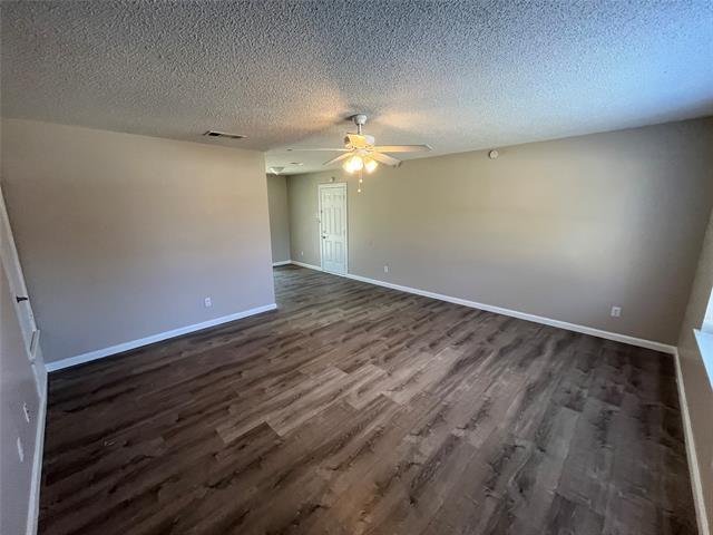 Photo - 272 Buttercup Ln