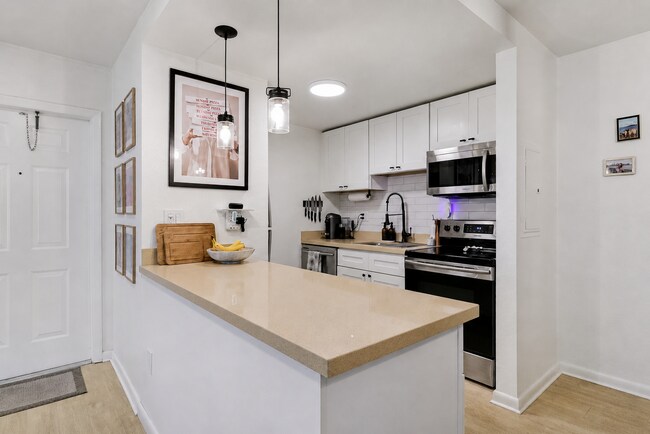 8950 SW 69th Ct Unit 109