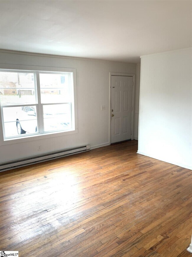 Photo - 55 Monroe St