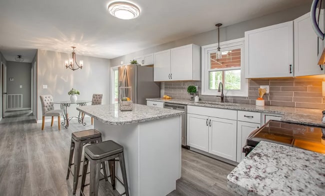 Photo - Woodland Hills