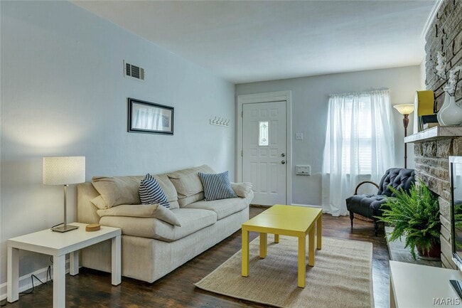 Photo - 1437 Collins Ave