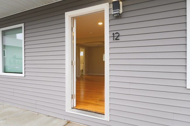 21194 NY-22 Unit 4