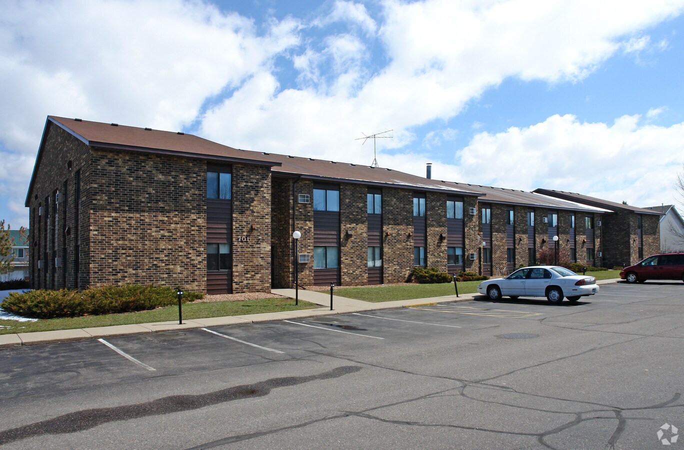 Photo - Koester Court Apartments