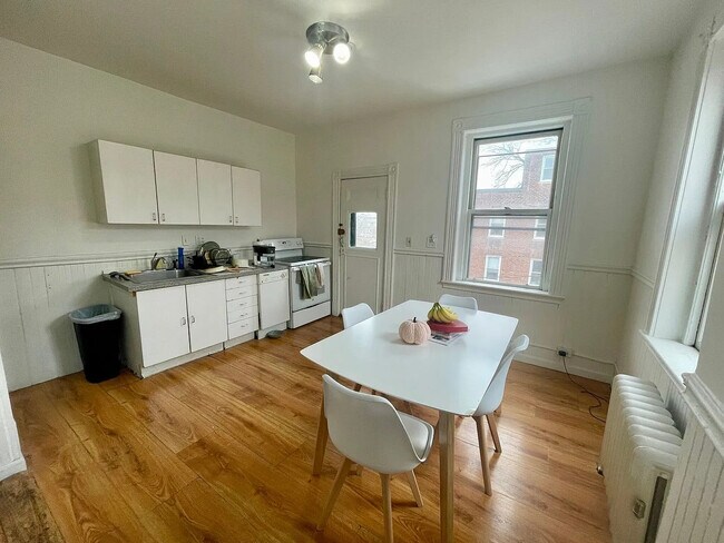 Photo - 11 Euston St Unit 3