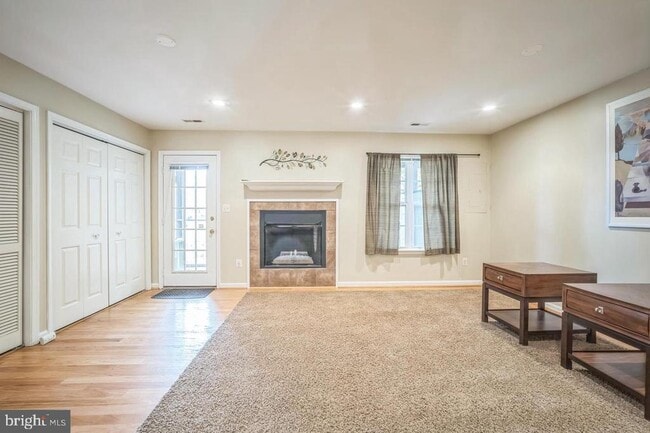 Photo - 11551 Laurel Lake Square