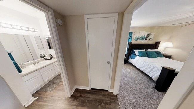 Building Photo - 8455 Will Clayton Pkwy Unit 1012