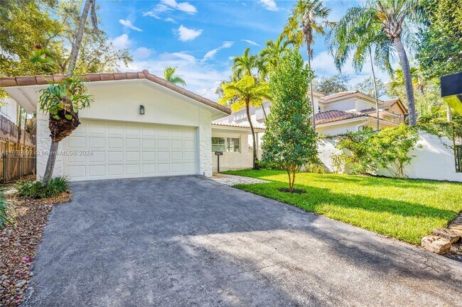 1750 Espanola Dr
