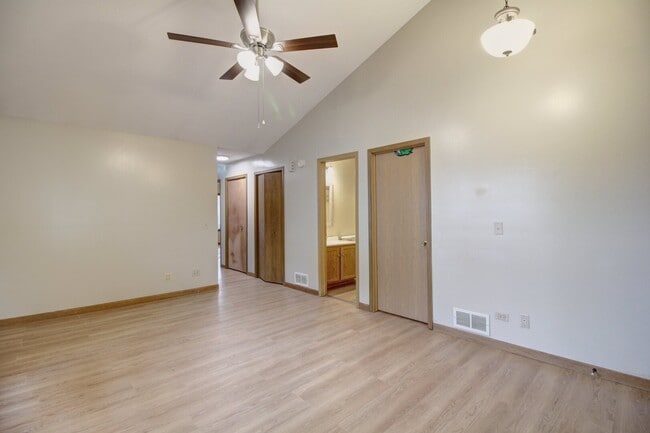 Photo - 1324 Post Oak Ct