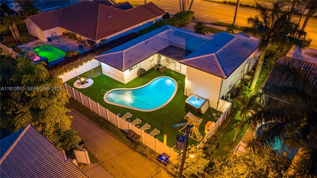 Photo - 1241 Hollywood Blvd