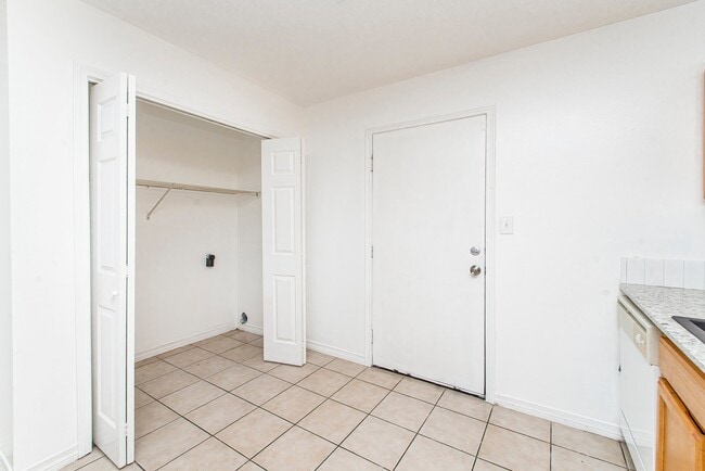 Photo - 12420 Jackson Dr Unit 12420 B