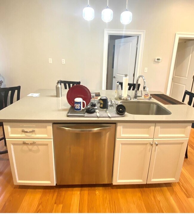 Photo - 128 London St Unidad 1