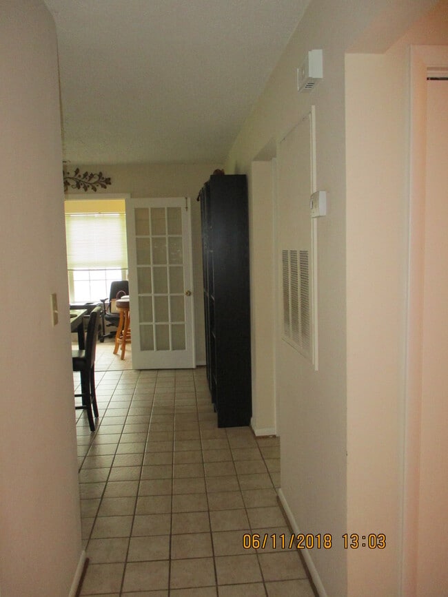 Photo - 5000 Thatcher Way
