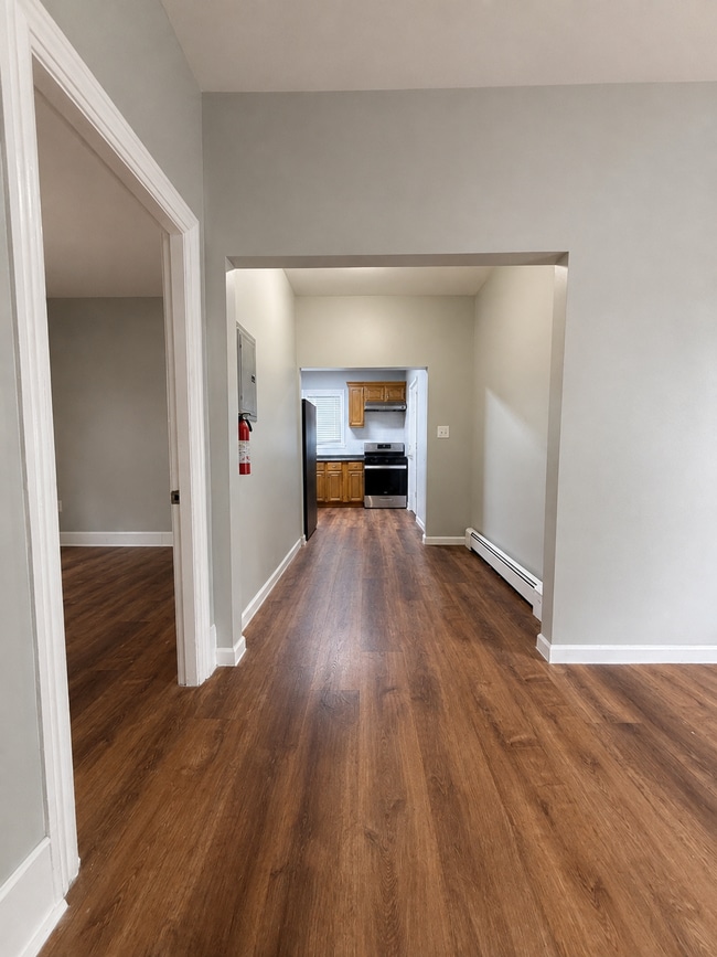 Photo - 80 Vandewater St