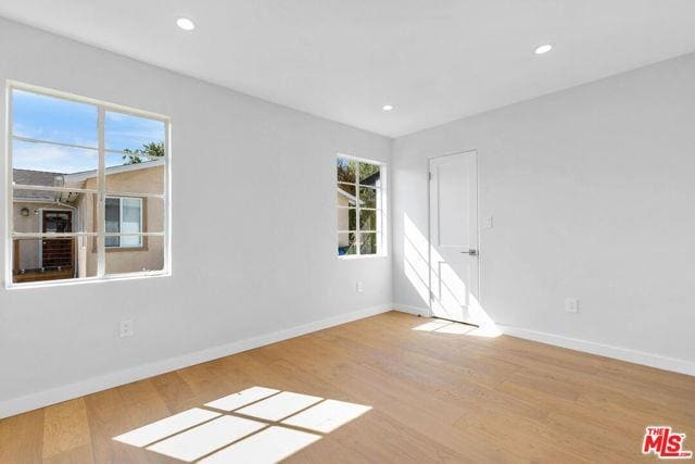 Building Photo - 3444 S Bentley Ave