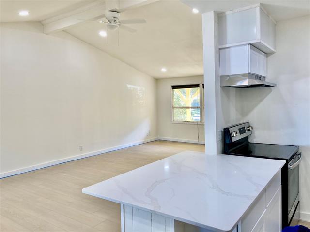 Photo - 804 Loganwood Ave