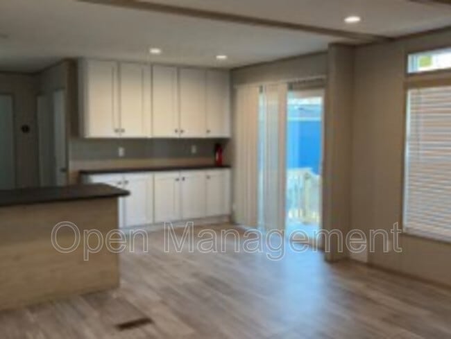 Photo - 2710 N Farm Rd 137