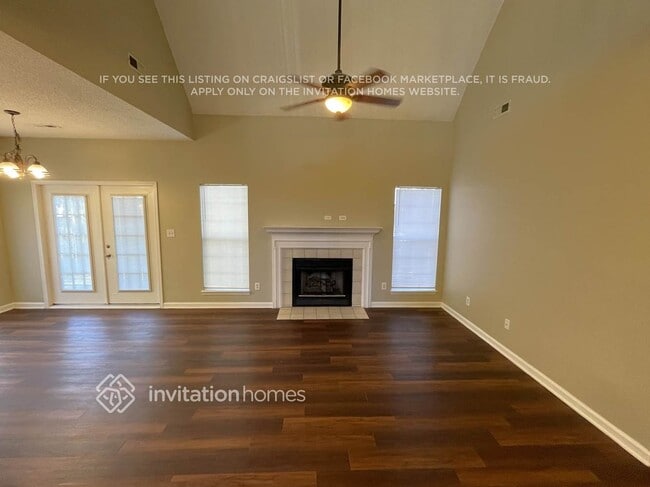 Photo - 3869 Longwood Dr SW