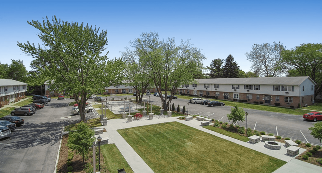 Summit Terrace Apartments - Bowling Green, OH | ForRent.com