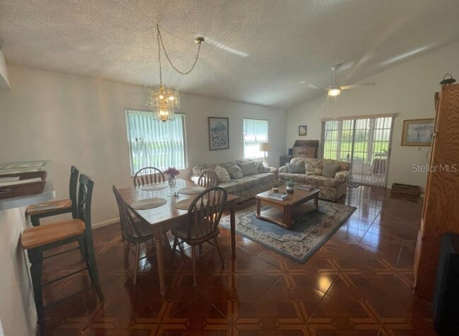 Photo - 5399 NW 18th St