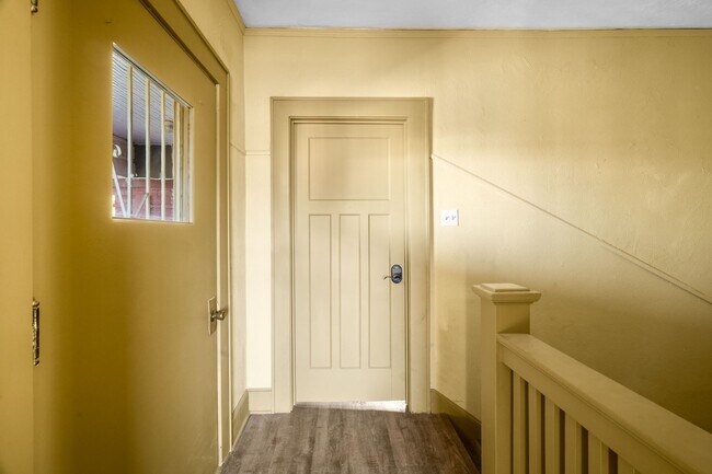 Photo - 500 Fewel St