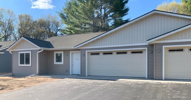 Photo - 122-124 Hickory Lane Unit 122