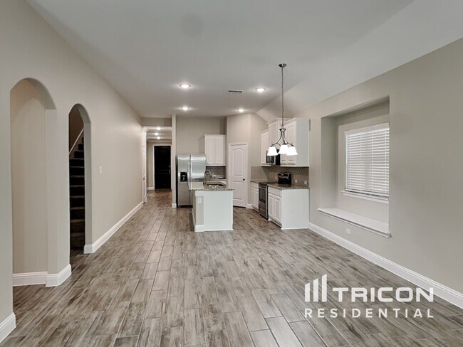 Photo - 210 Morning Glory Pl