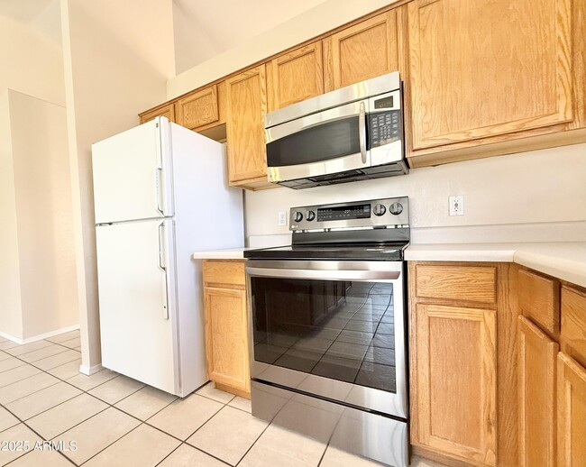 Photo - 2321 E Remington Pl