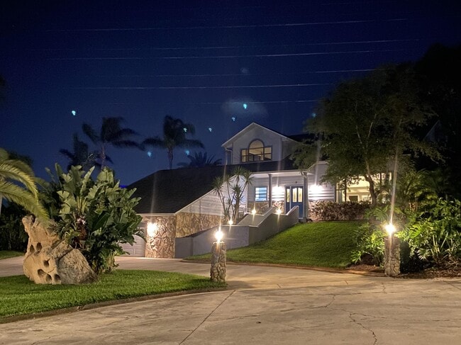 Photo - 9 Point View Pl