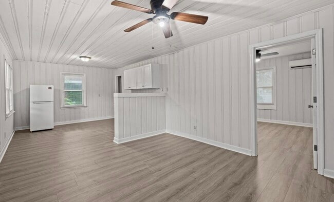 Photo - 405 12th Ave S