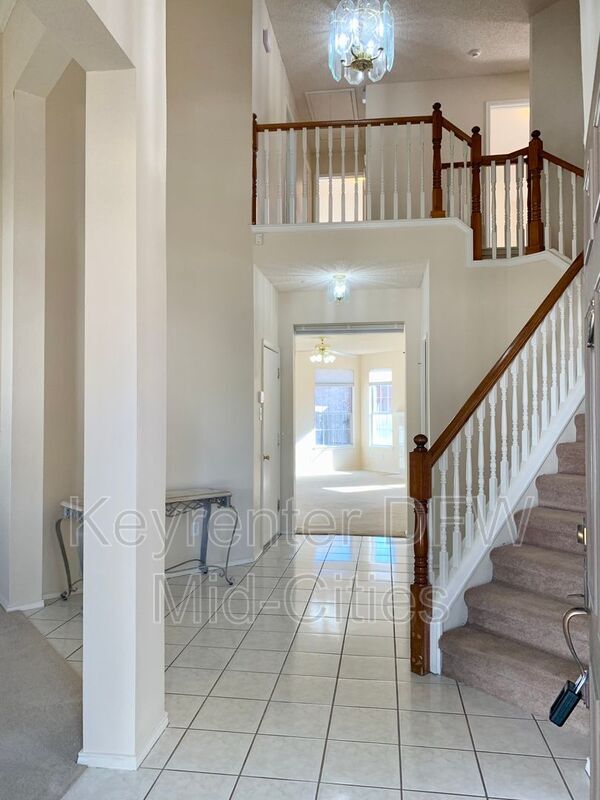 2320 Kittyhawk Dr