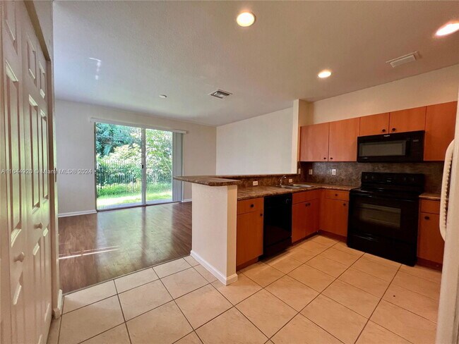 Photo - 8208 SW 29th St Townhome