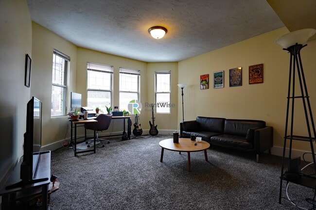 Photo - 12 Lorraine Ter Unit 3