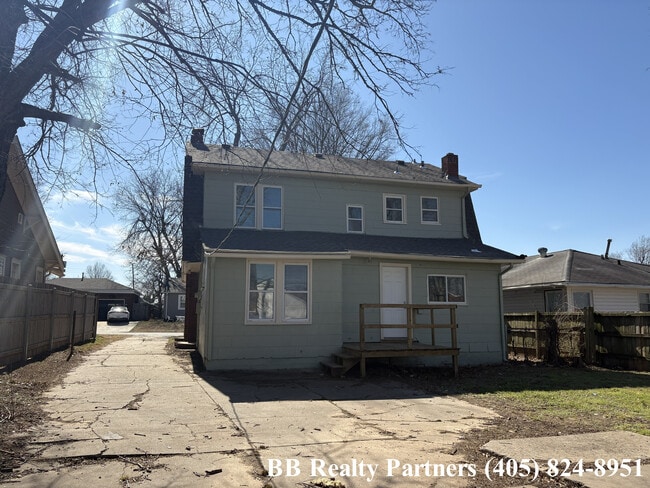 Photo - 2011 E 12th Pl