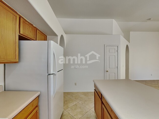 Photo - 15513 W Lisbon Ln