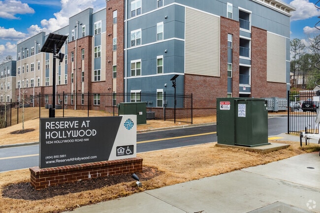 Building Photo - Reserve at Hollywood Rental
