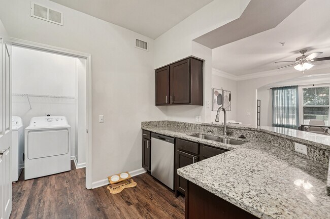 Photo - Kingwood Glen