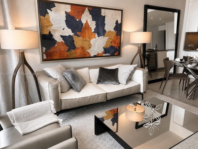 Photo - 88 SW 7th St Unidad 1908