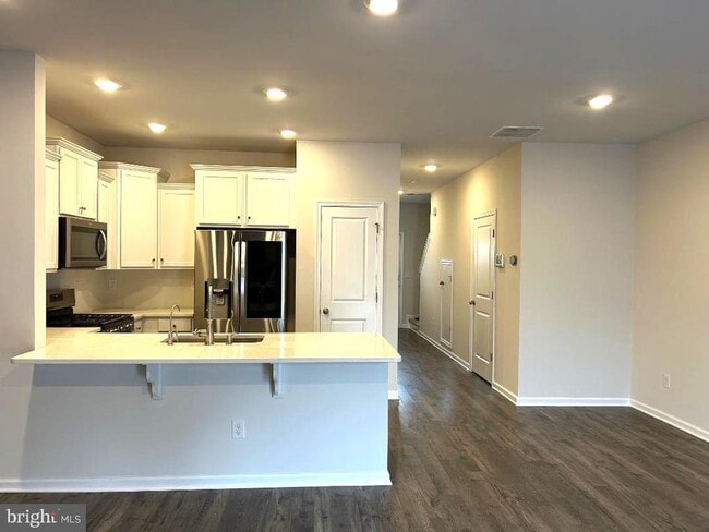 Photo - 50 Peregrine Way